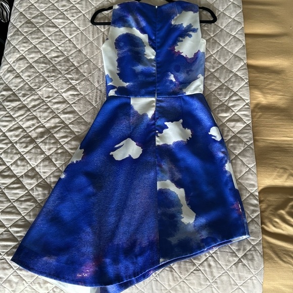 OSMAN Asymmetrical dress - Picture 7 of 7